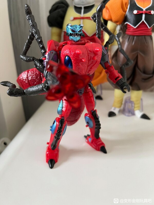 Transformers Legacy Predacon Inferno Voyager In Hand Fiture Image  (2 of 12)